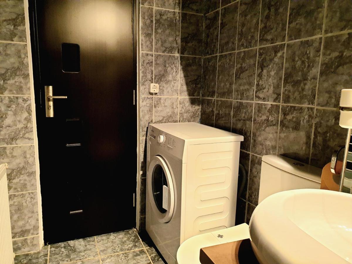 Spectacular Home Ploiesti Bagian luar foto